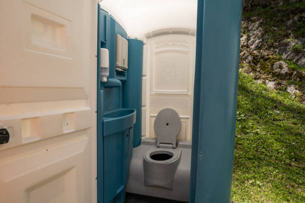 Best Restroom trailer rental cost  in Falls City, OR